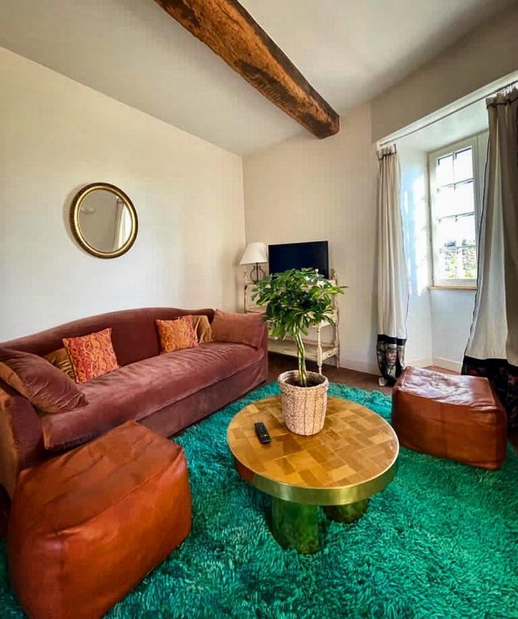Appartement Coté-serein La Privilège De La Tour Madame Noyers-sur-Serein